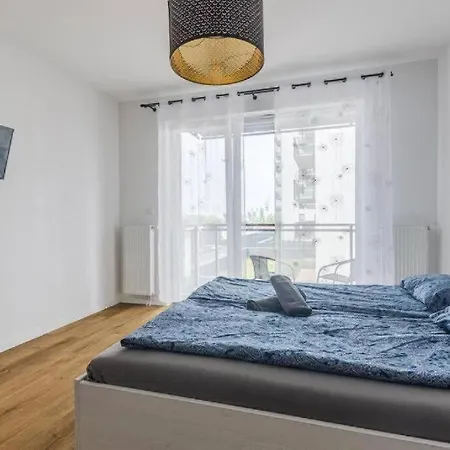 Appartement Urbannestgroup & Wal 25/21 *